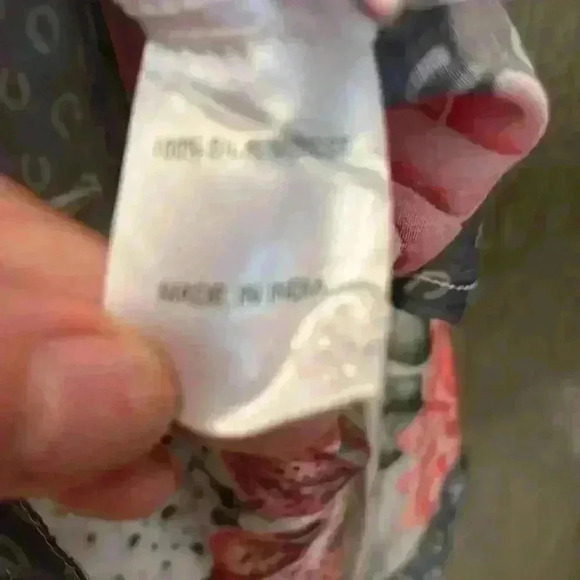 Cienna  Floral Silk Top button down blouse - Picture 6 of 9